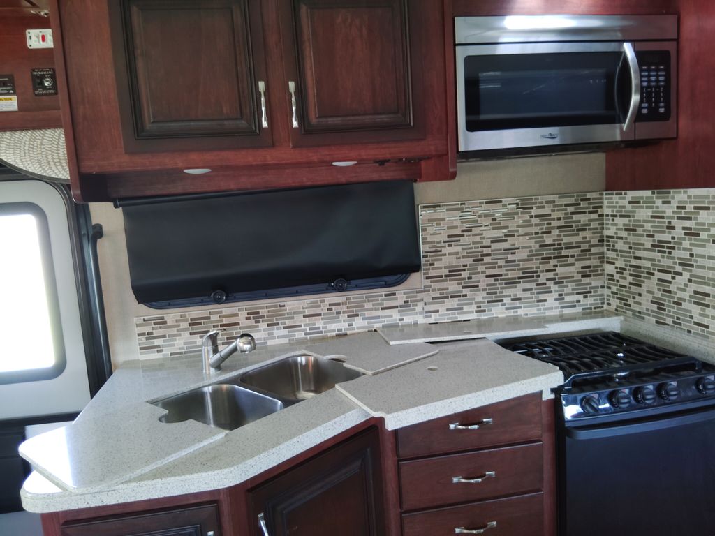 2017 Holiday Rambler Vacationer XE 32A - National Vehicle