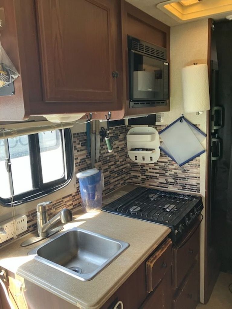 2011 Fleetwood Tioga Montara 23B - National Vehicle