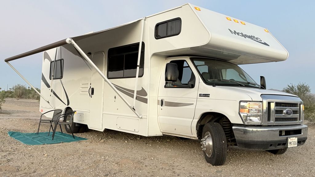20枚 2019 Thor Motor Coach Majestic 28A - National Vehicle