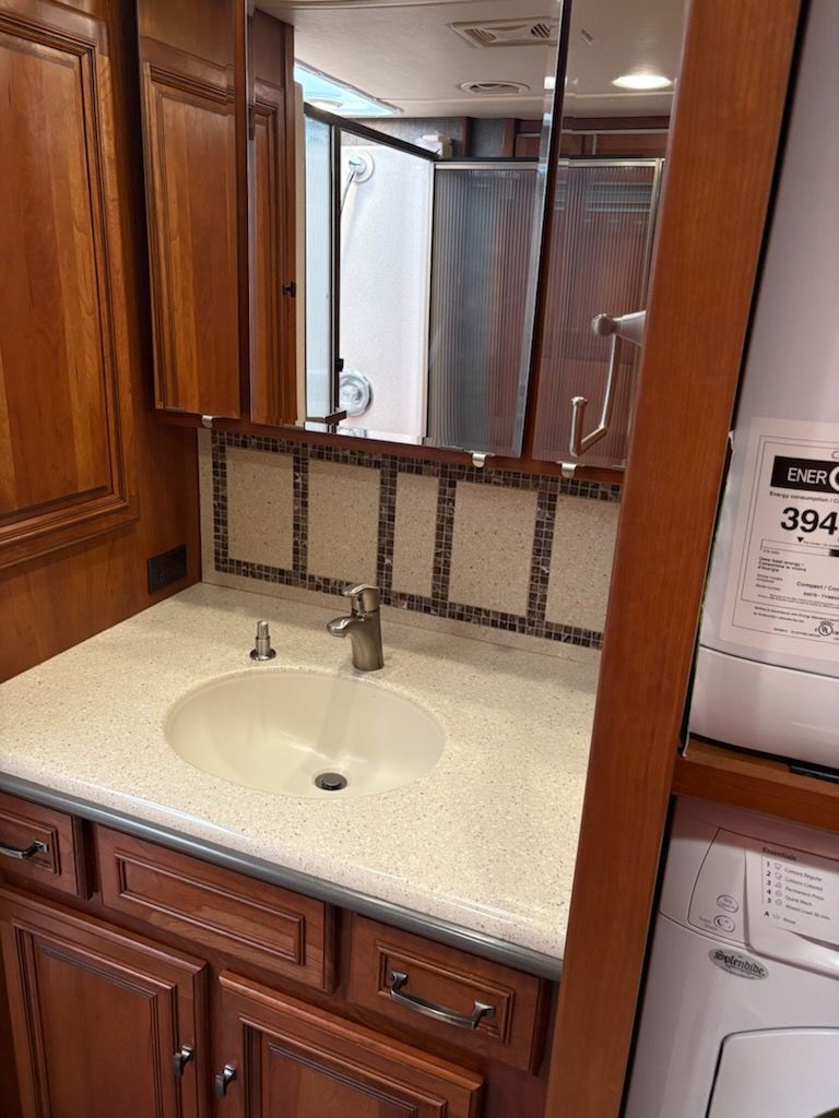 2015 Itasca Ellipse 42QD - National Vehicle