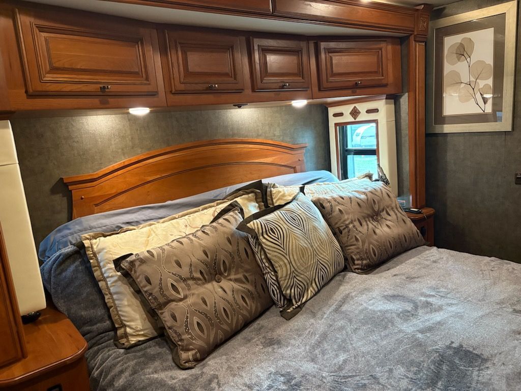 2015 Itasca Ellipse 42QD - National Vehicle