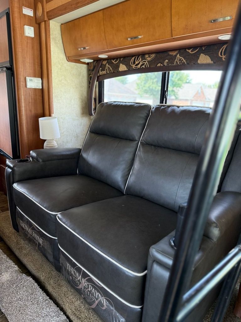 2010 Jayco Precept 24DSS - National Vehicle