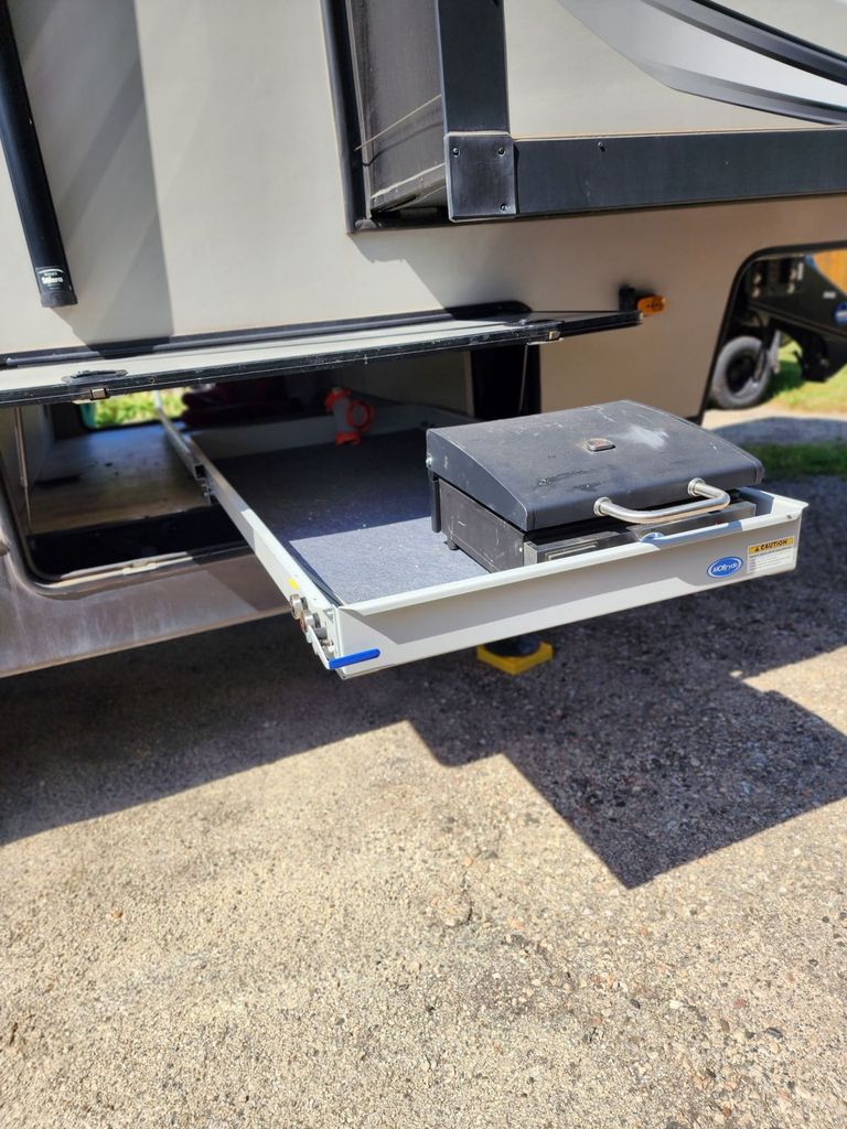 専用1 2019 Keystone Sprinter Limited 3551FWMLS - National Vehicle