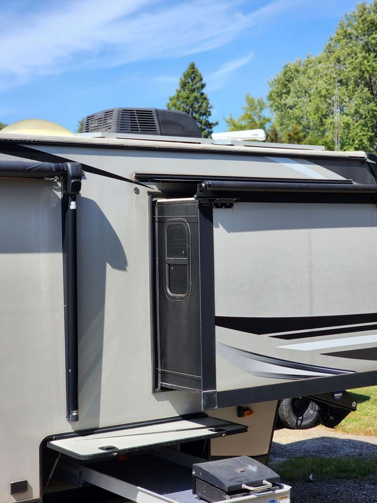 2019 Keystone Sprinter Limited 3551FWMLS - National Vehicle