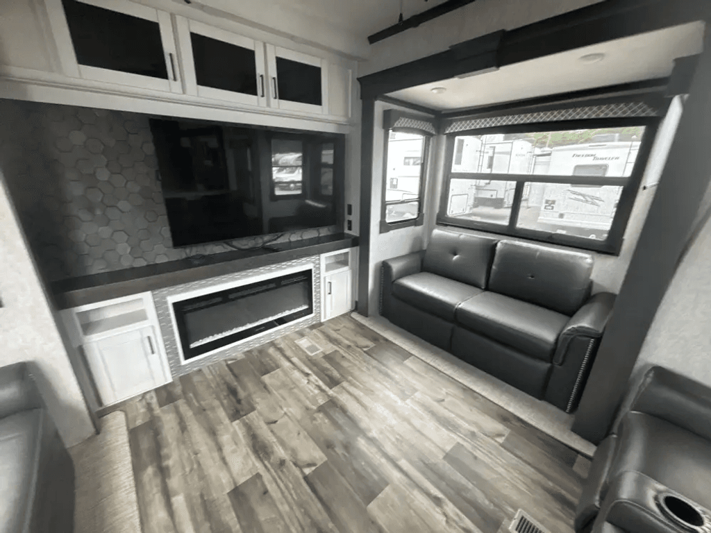 2023 Redwood RV 5th Wheel 4150RD - National Vehicle