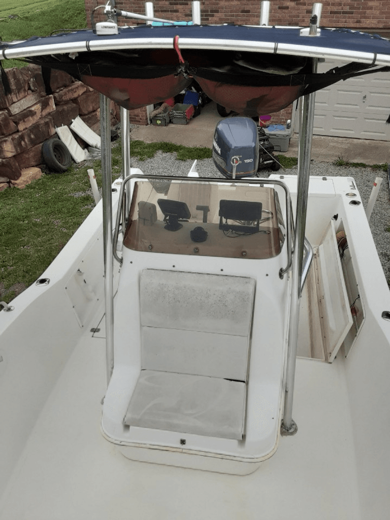 2000 Angler 190 C CC-OB - National Vehicle