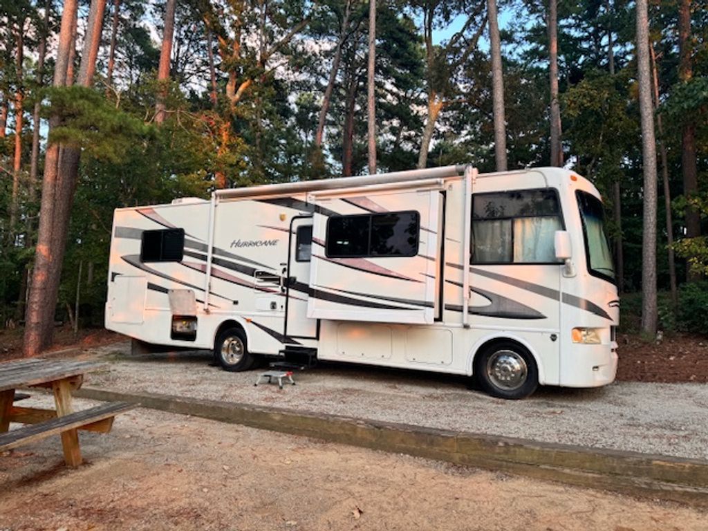 2011 Four Winds Hurricane 31D - National Vehicle