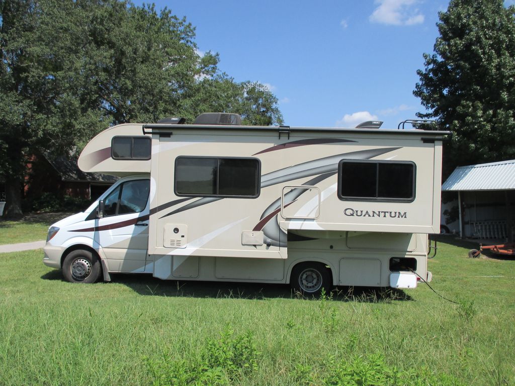 2018 Thor Motor Coach Quantum Sprinter 24KM - National Vehicle