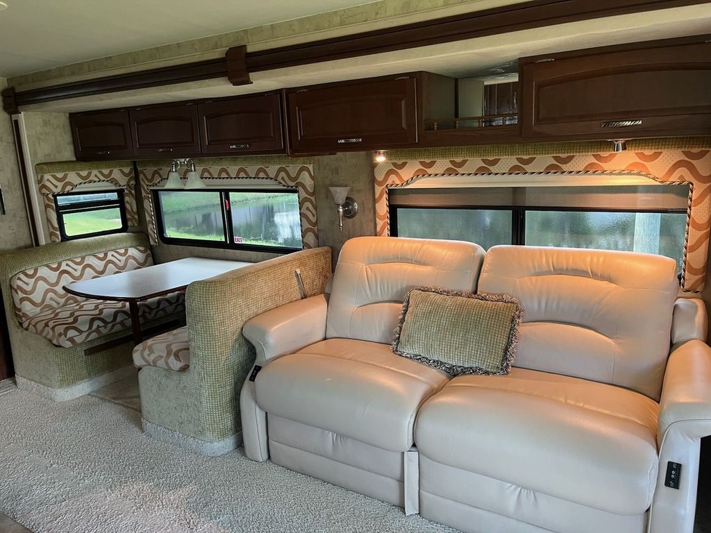 ソファ 2007 Itasca Meridian 36G - National Vehicle