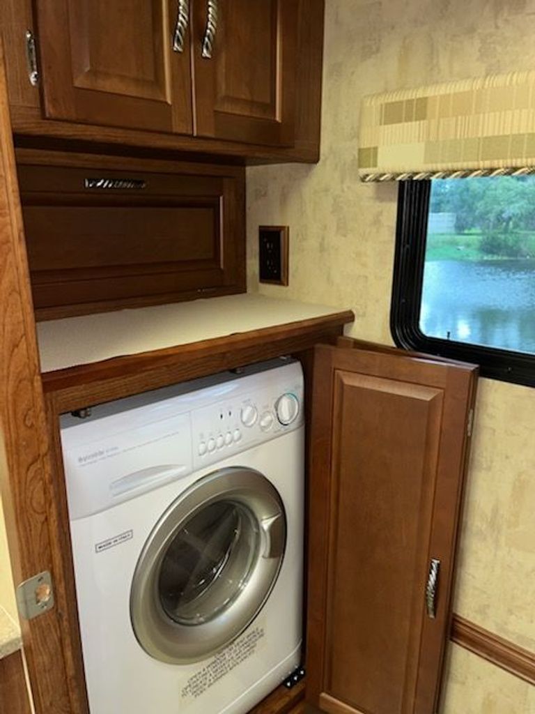2007 Itasca Meridian 36G - National Vehicle