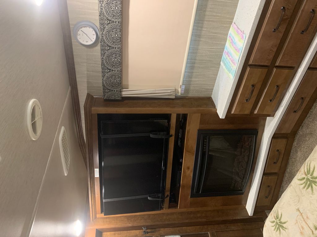 2018 Heartland Big Country 3965DSS - National Vehicle