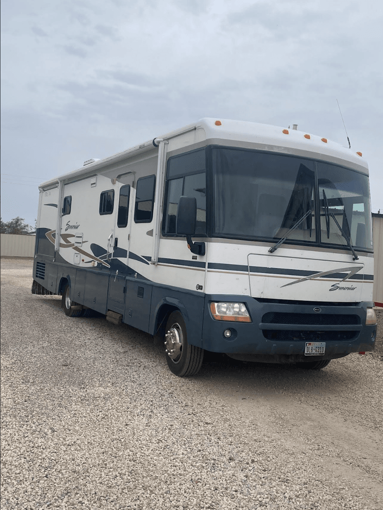 2004 Itasca Suncruiser 33V - National Vehicle
