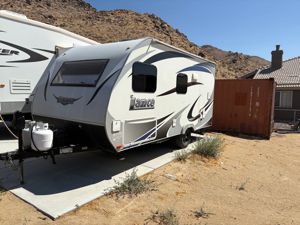 2017 Lance Travel Trailer 1475 - National Vehicle