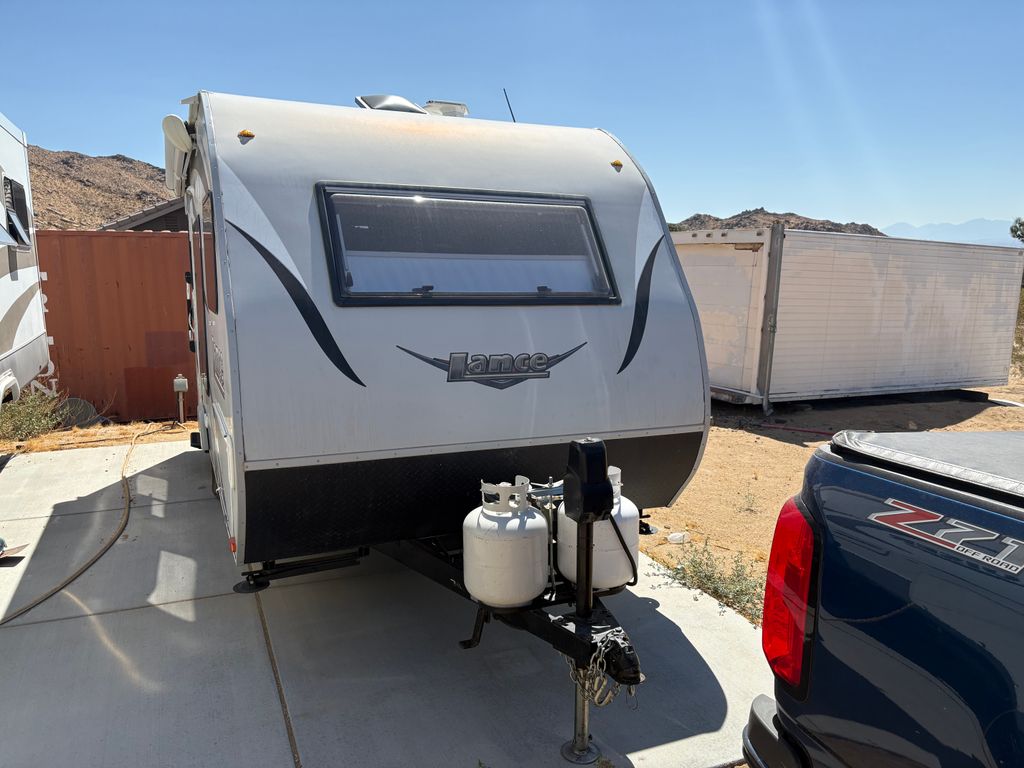2017 Lance Travel Trailer 1475 - National Vehicle
