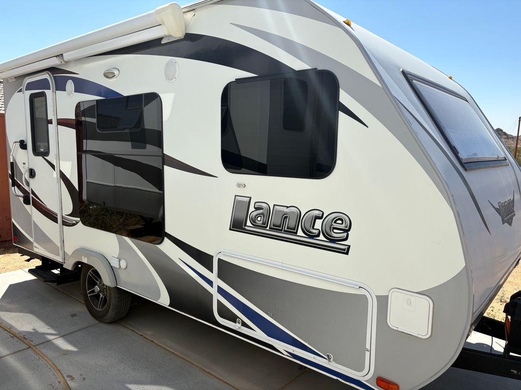 N Vehicle National - 1475 Trailer Travel Lance 2017 キーボード
