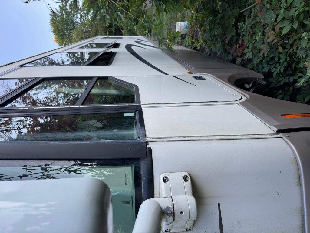 1996 Winnebago Vectra 34RA - National Vehicle