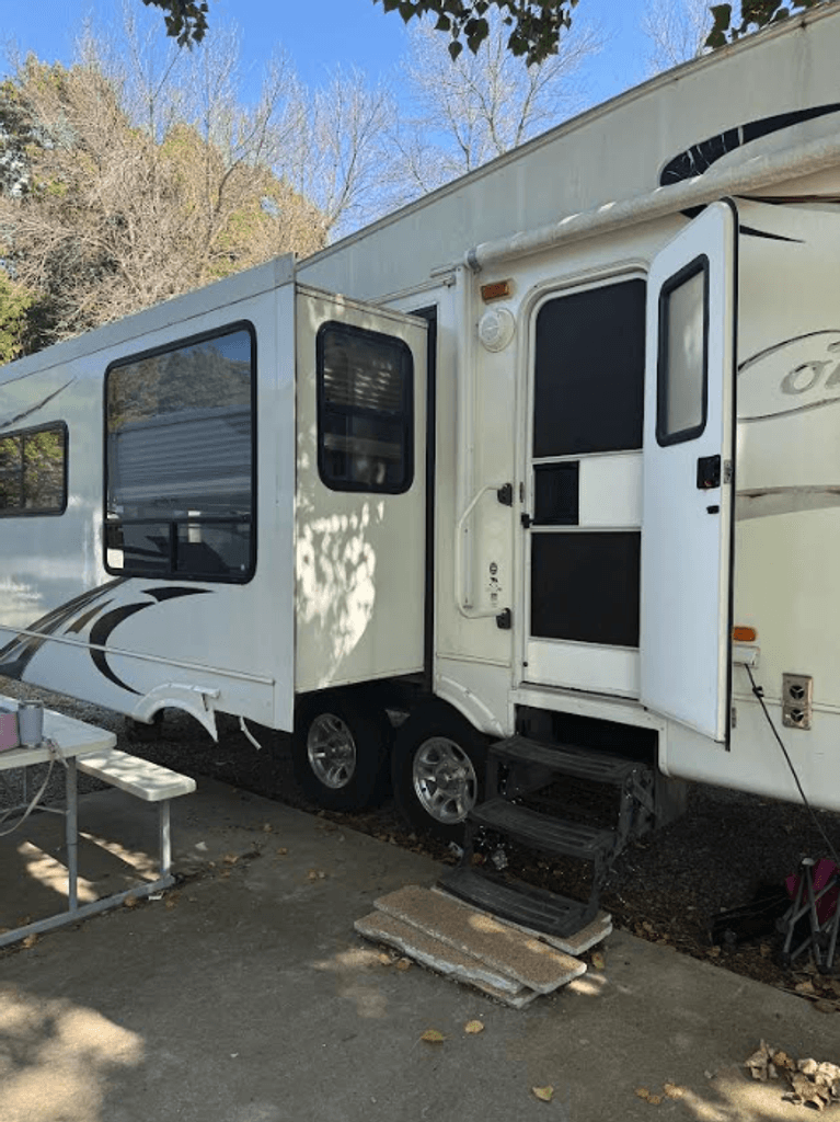 2011 Keystone Cougar 326MKS - National Vehicle