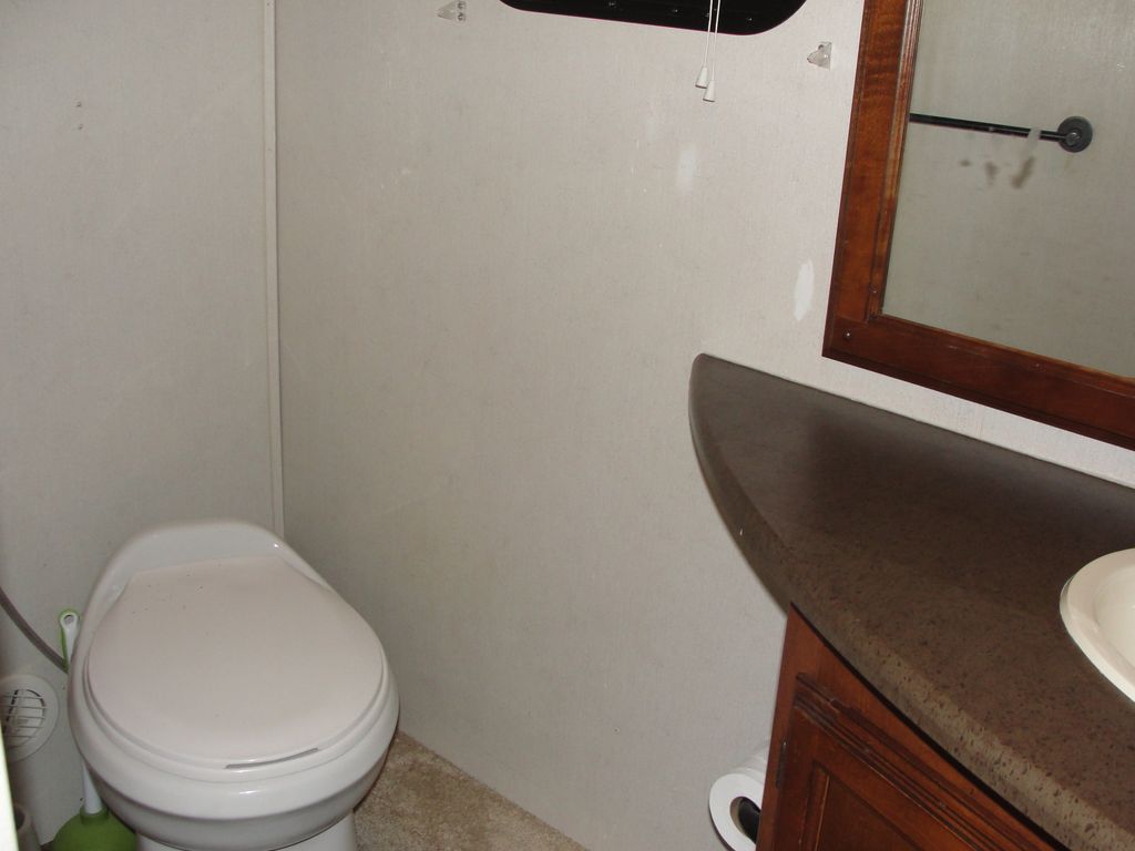 2013 Coachmen Mirada 35DS - National Vehicle