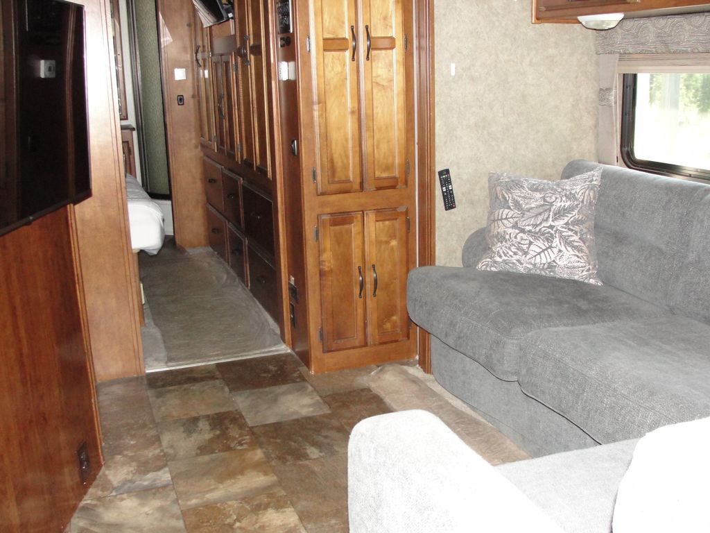 2013 Coachmen Mirada 35DS - National Vehicle