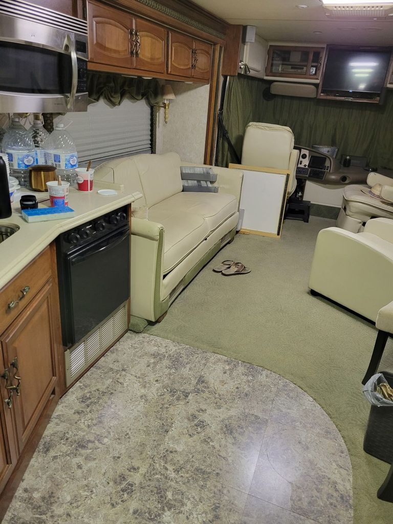 2003 Fleetwood Excursion 39P - National Vehicle