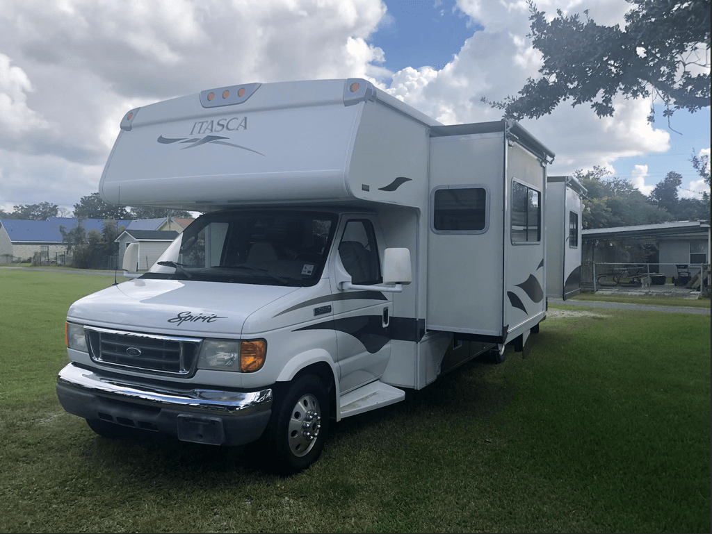 2008 Itasca Spirit 29B - National Vehicle