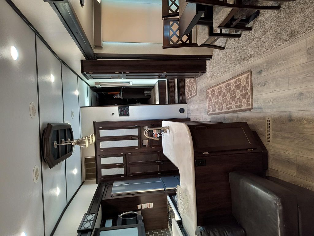 2019 Prime Time Sanibel 3402WB - National Vehicle