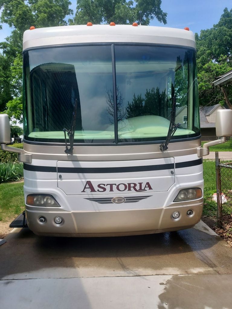 スキー yot 2006 Damon Astoria Pacific 3579 - National Vehicle