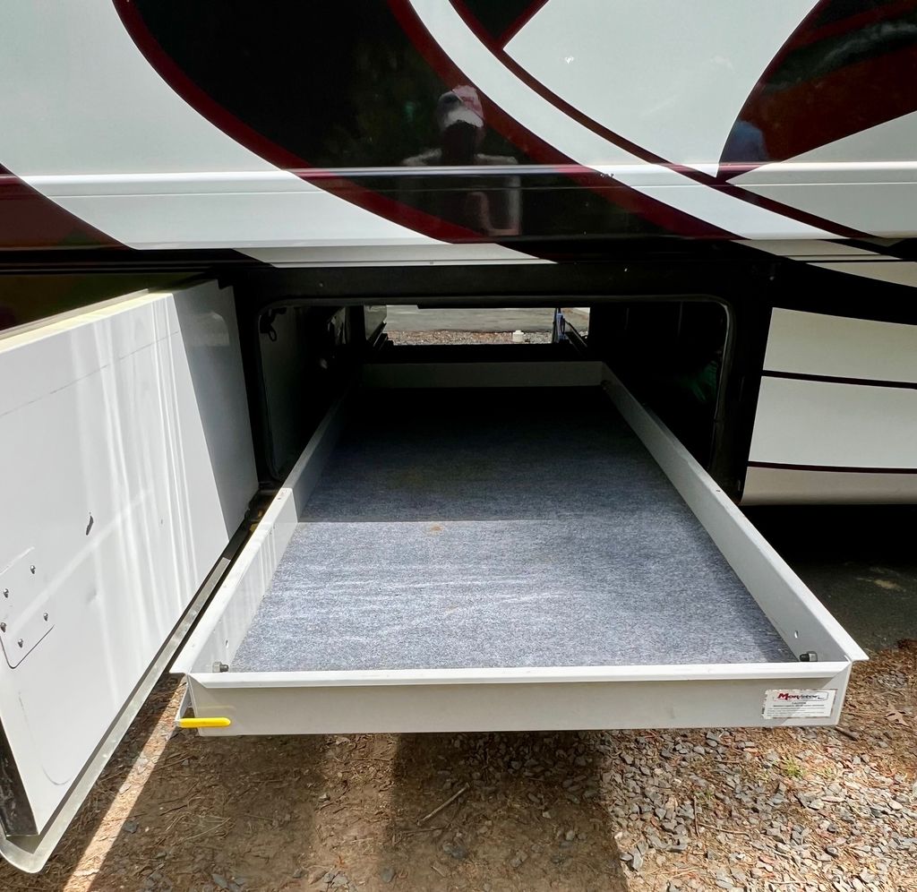 2015 Thor Motor Coach Tuscany XTE 40GQ - National Vehicle