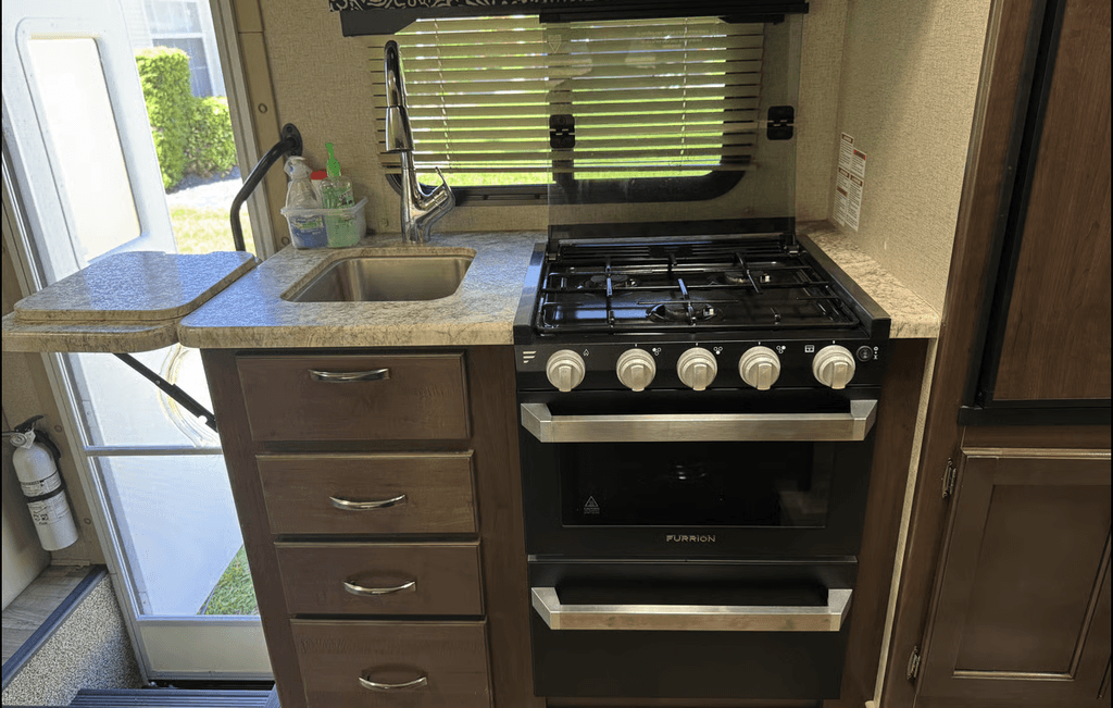 2020 Thor Motor Coach Freedom Elite 22HE - National Vehicle