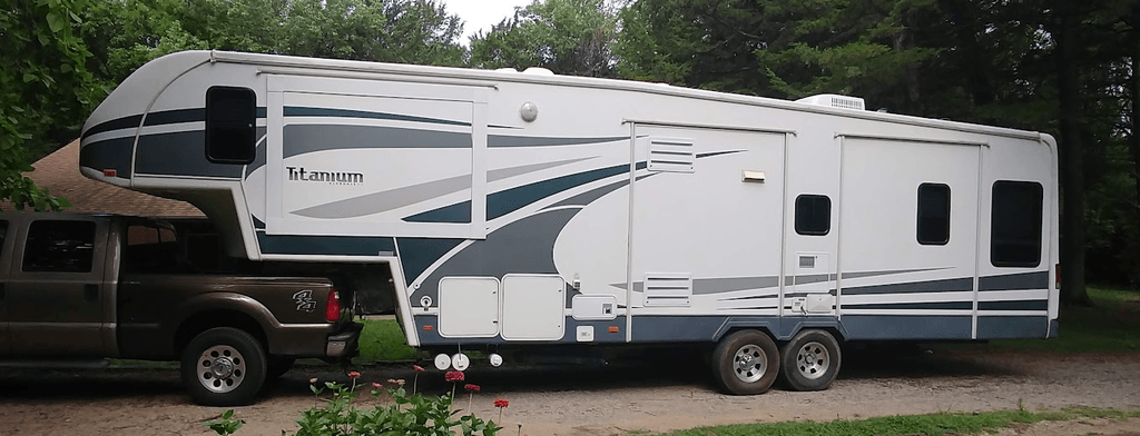2006 Glendale Titanium 34E39QS - National Vehicle