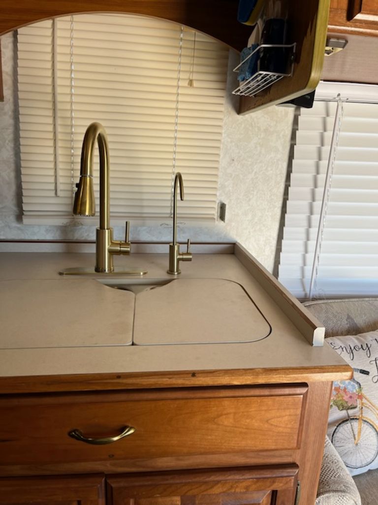 1998 Winnebago Chieftain 36WL - National Vehicle