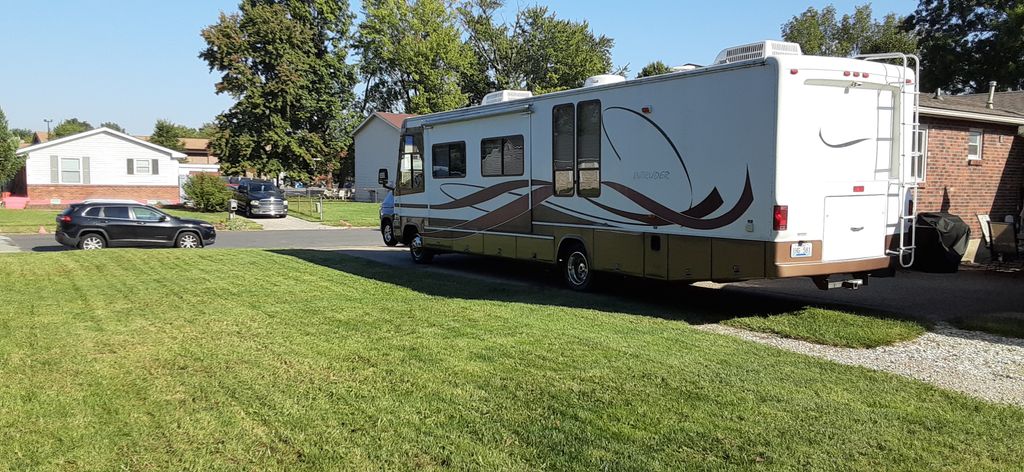 2001 Damon Intruder 349 - National Vehicle