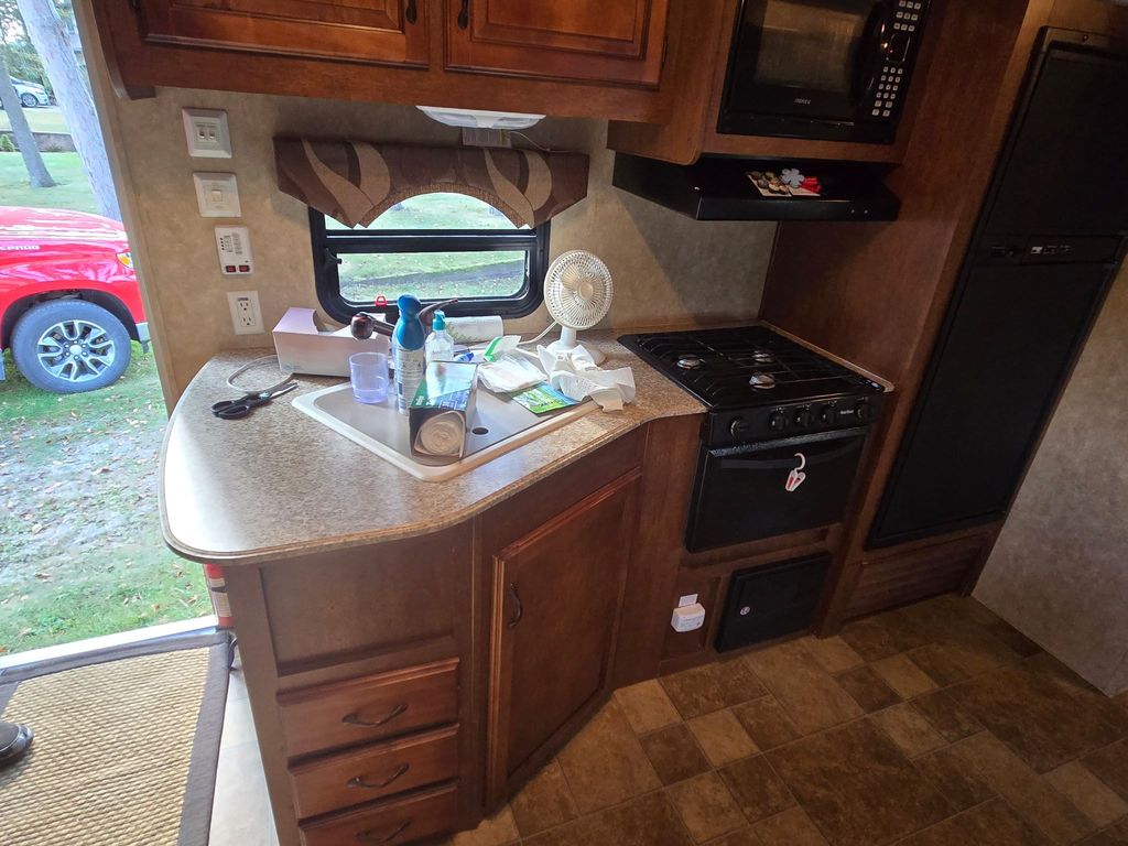 2013 Coachmen Catalina 30BHS - National Vehicle