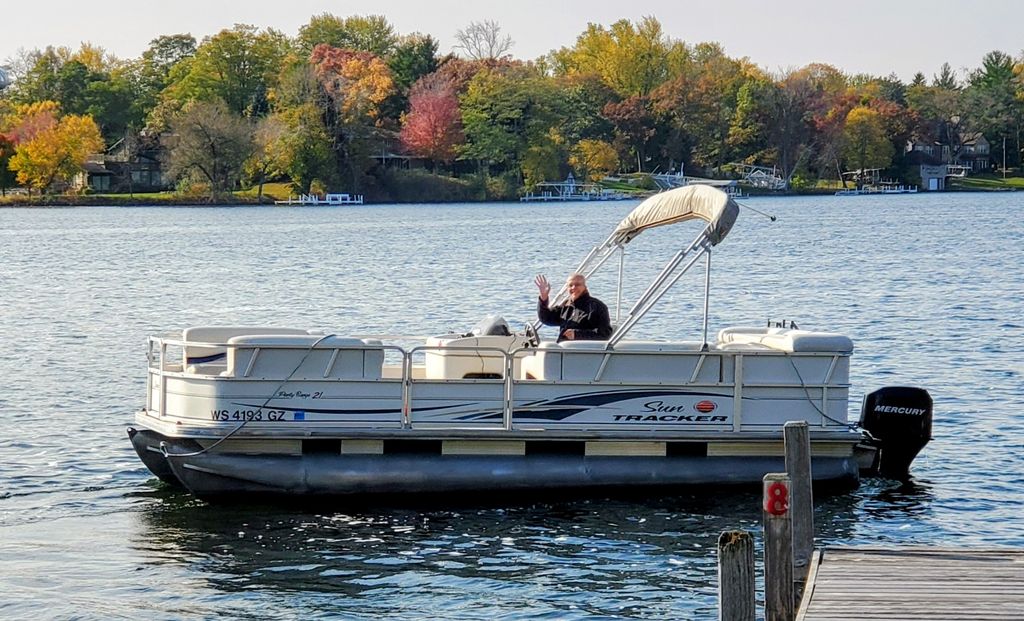 2005 Sun Tracker Party Barge 21 Signature - National Vehicle