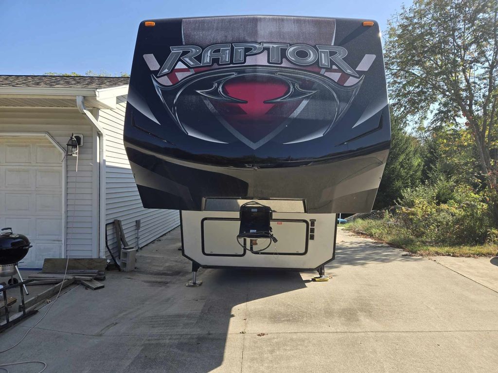 2015 Keystone Raptor 300MP - National Vehicle