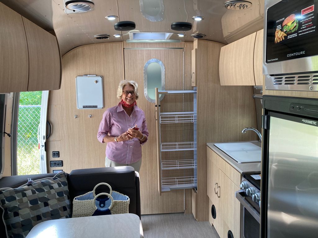 21 専用ページ 2020 Airstream Flying Cloud 23FB - National Vehicle