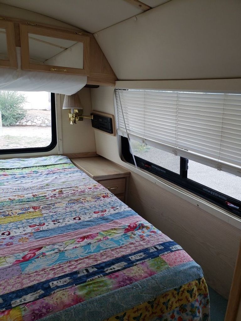 1995 Telstar 274QB-EC - National Vehicle