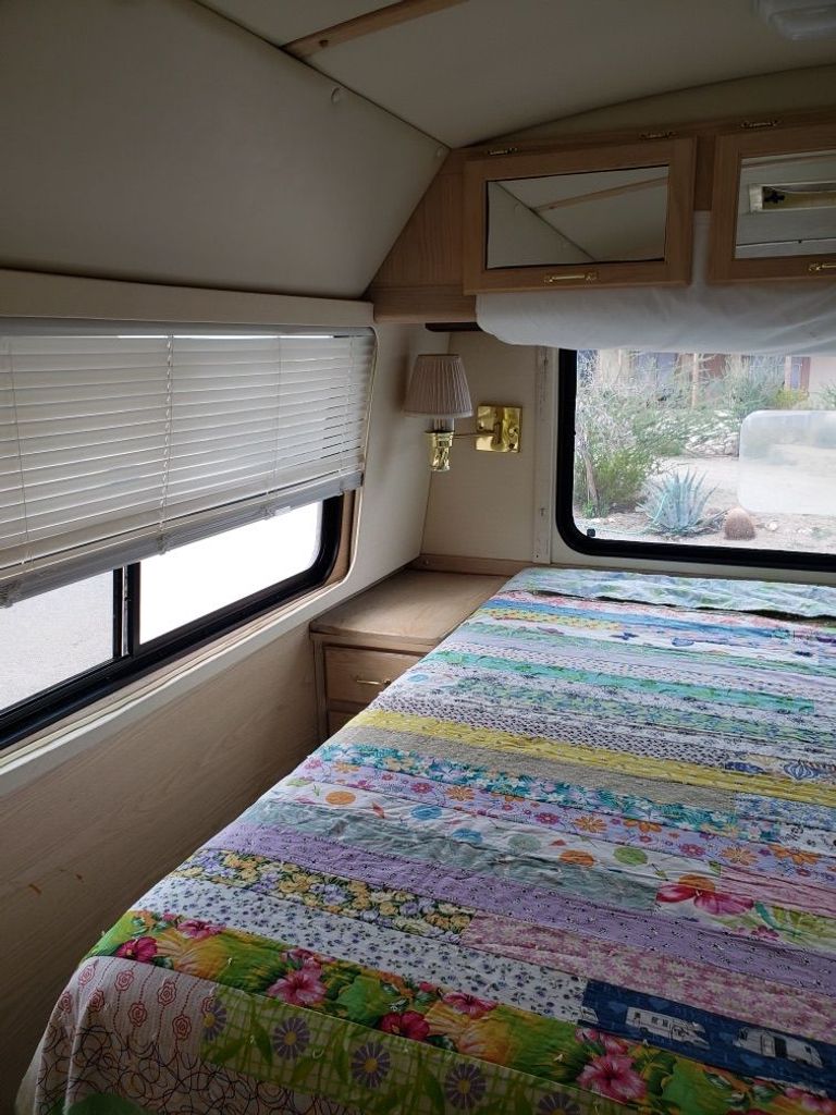 1995 Telstar 274QB-EC - National Vehicle