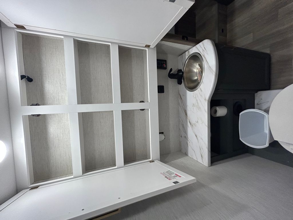 2025 Thor Motor Coach Freedom Eddie Bauer 28EB - National Vehicle