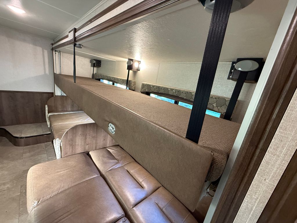 2019 Coachmen Freelander 28SS - National Vehicle