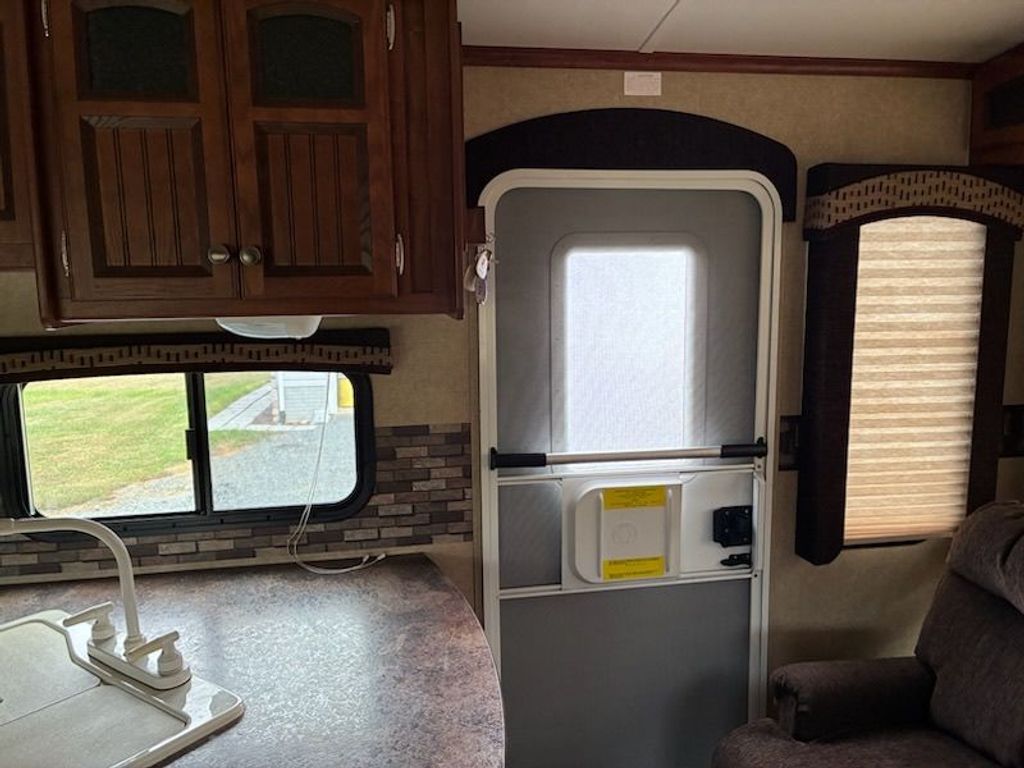 2014 Jayco White Hawk Ultra Lite 27DSRL - National Vehicle