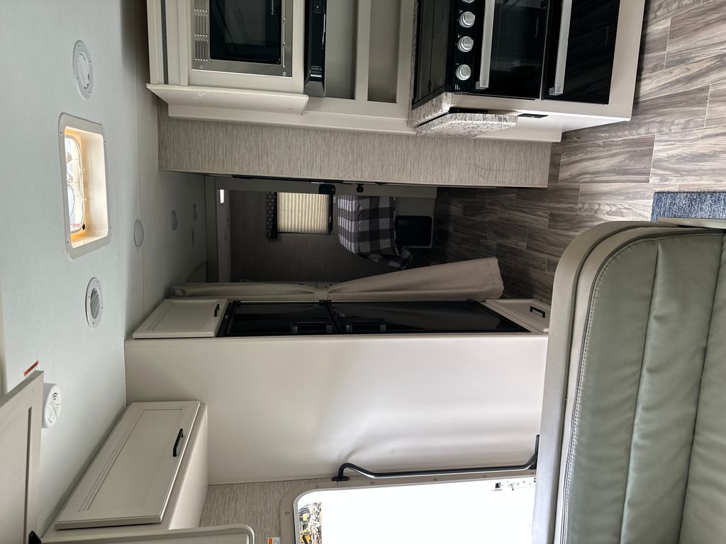 2022 Thor Motor Coach Freedom Elite 30FE - National Vehicle