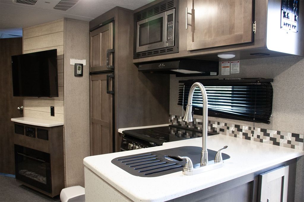 2020 Forest River Rockwood Ultra Lite 2604SW - National Vehicle