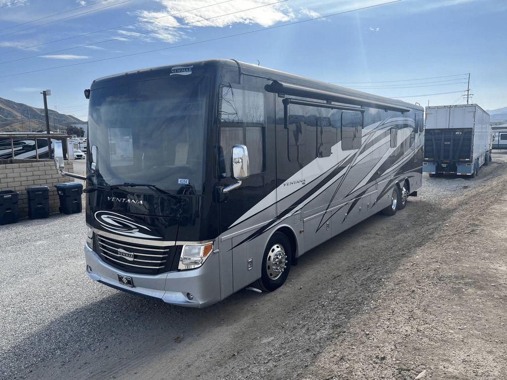 Mikan.③ 2017 Newmar Ventana 4369 - National Vehicle