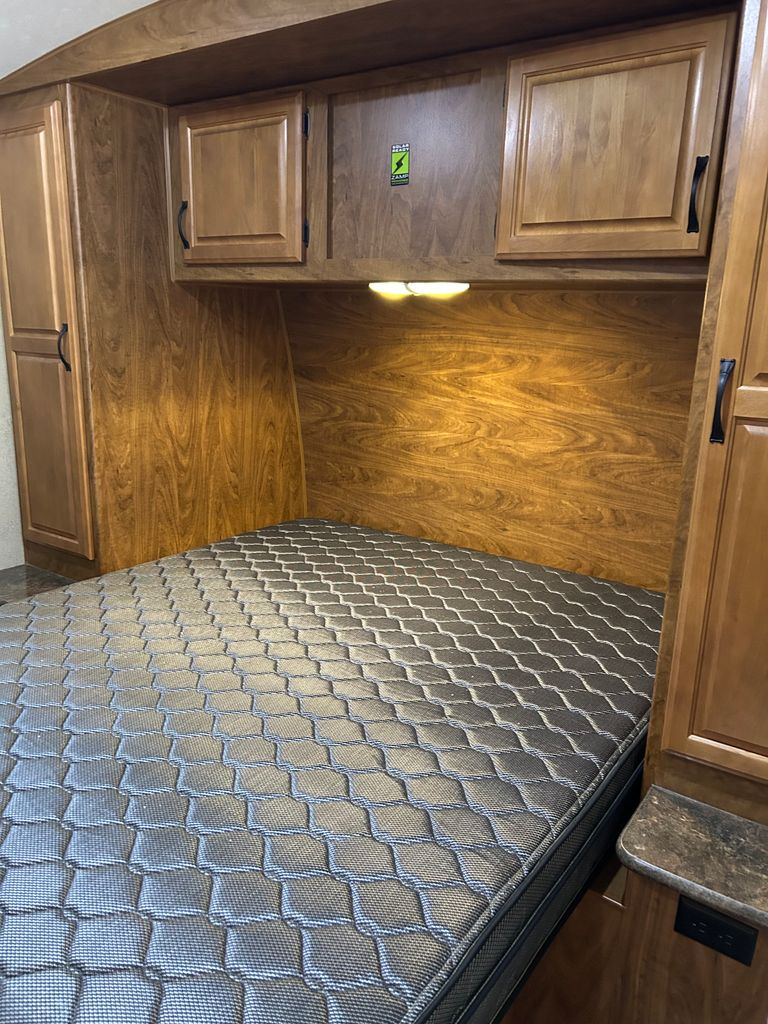 2015 Outdoors RV Timber Ridge 250RDS - National Vehicle