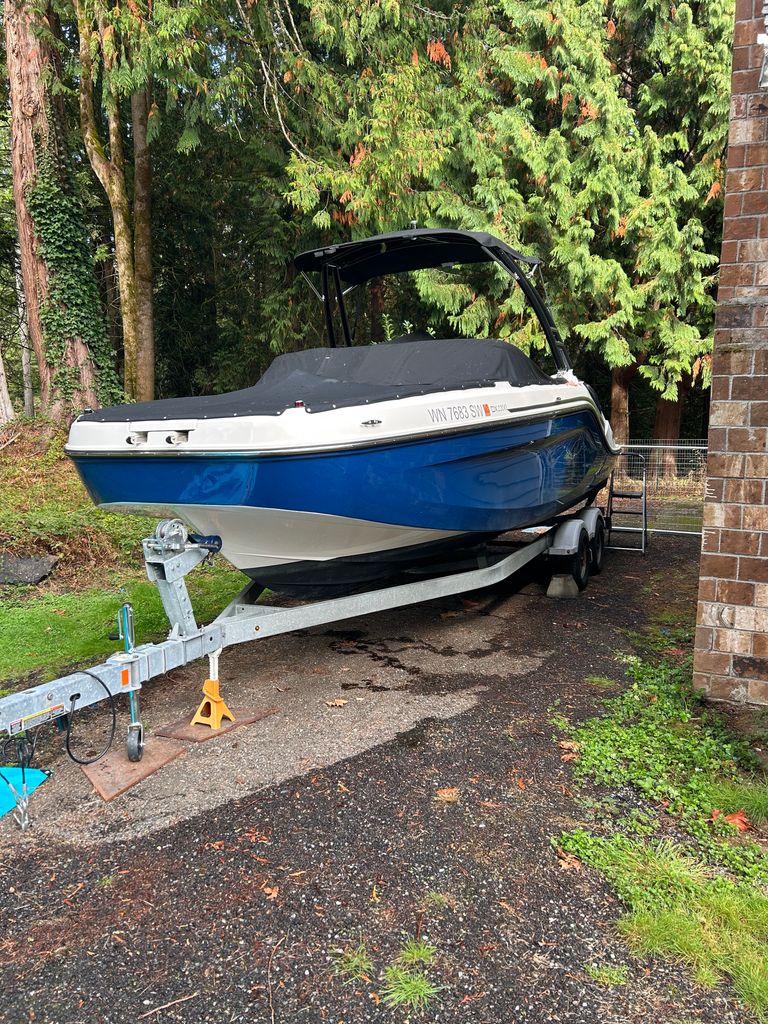 2020 Bayliner Deck Boat DX2200 - National Vehicle