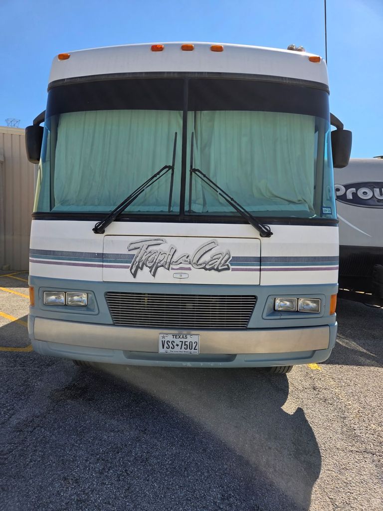1999 National RV Tropical 6330 - National Vehicle