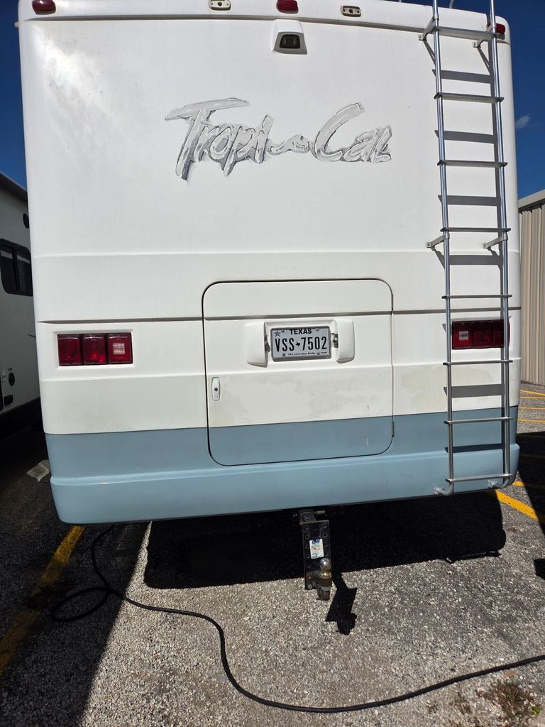1999 National RV Tropical 6330 - National Vehicle