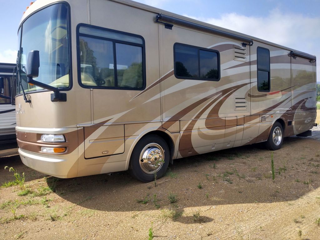 【 24  】 2007 National RV Tropical T330 - National Vehicle