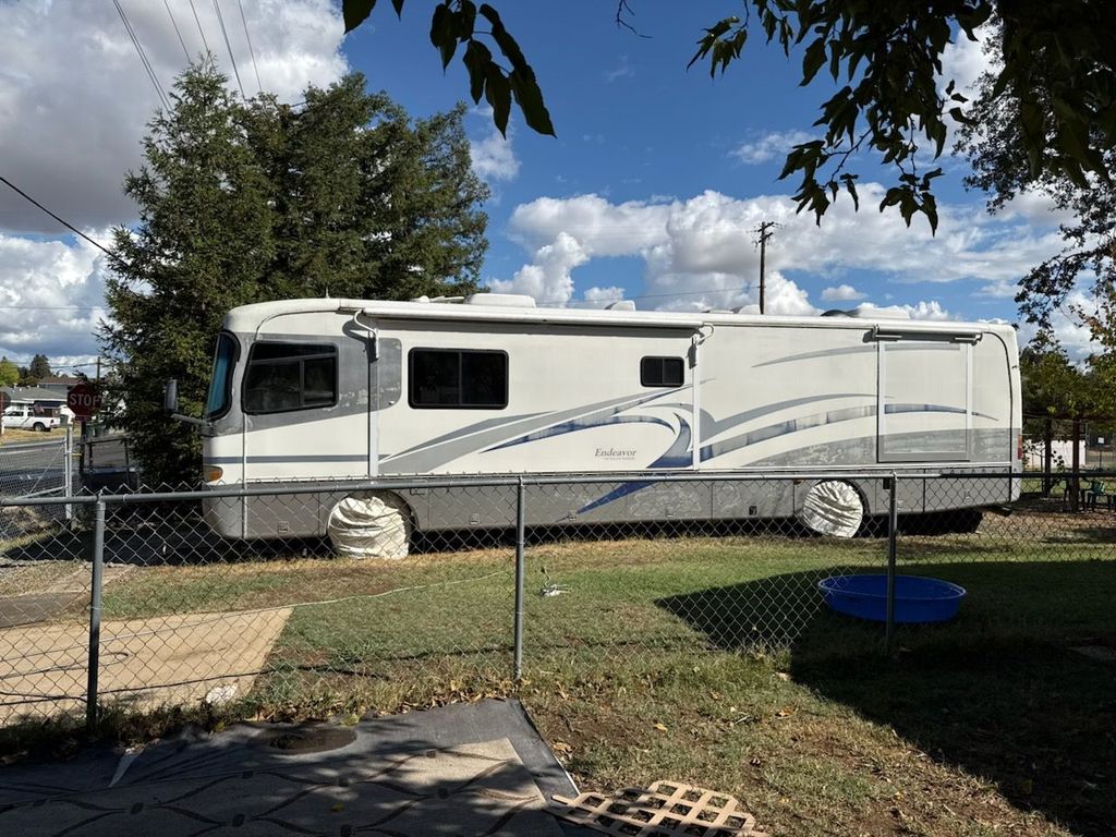 2000 Holiday Rambler Endeavor 38CDD - National Vehicle